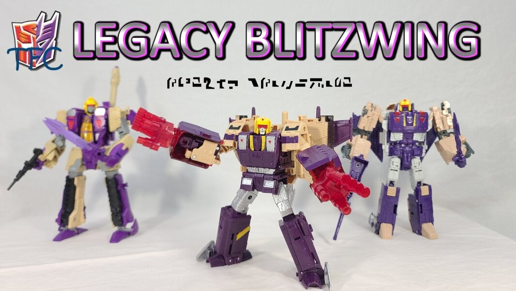 TF Collector Legacy Blitzwing Review  (14 of 14)